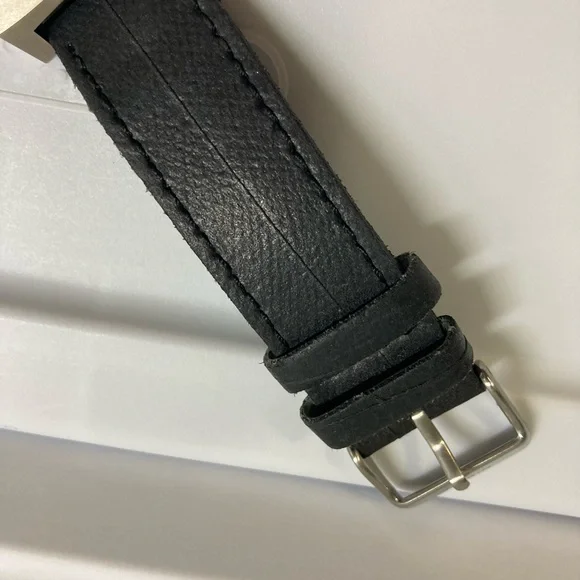 Nixon Silver and Black Watch - Picture 4 of 8